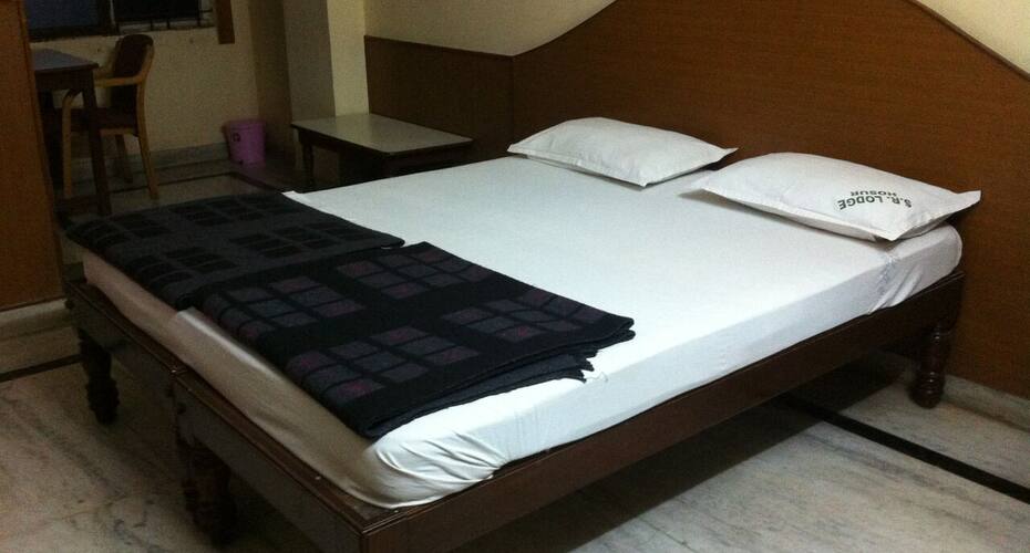 Sri Rama Boarding and Lodging, Hosur 4